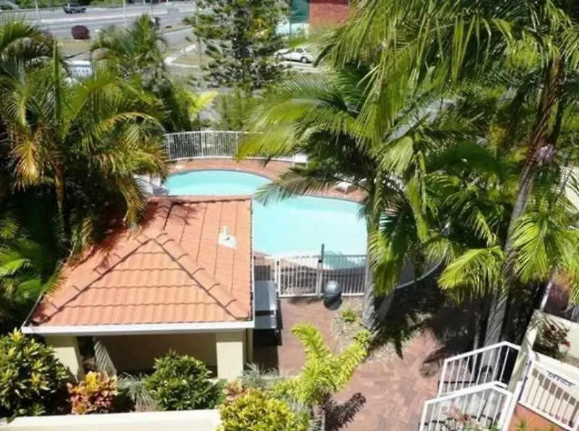 골드코스트 Burleigh Heads Koala Park Pool & Parking 아파트