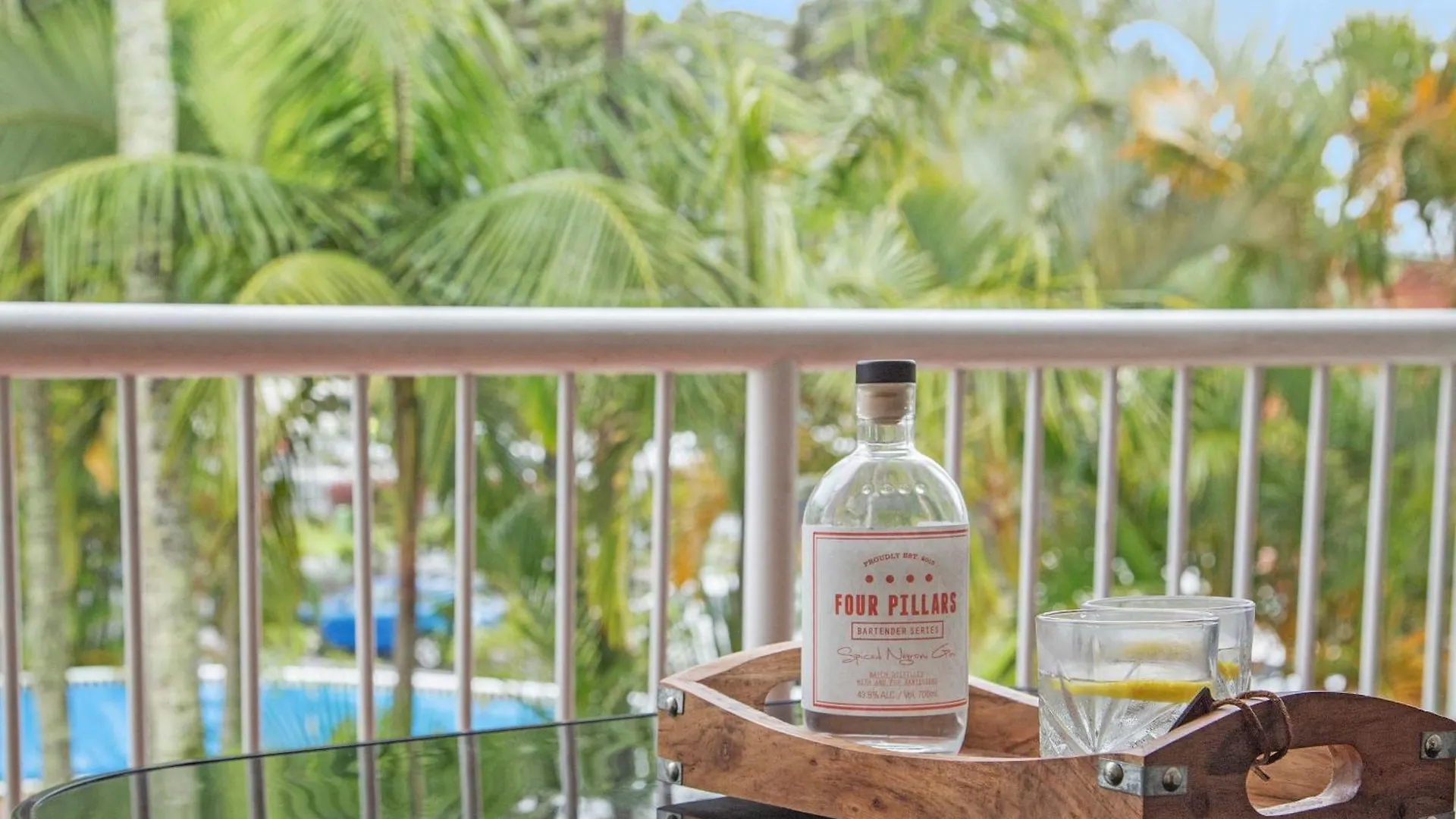 골드코스트 Burleigh Heads Koala Park Pool & Parking 아파트